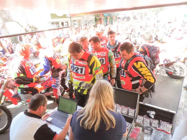 Imagem Mais de 250 pilotos invadem Gramado na abertura do Borilli Racing Gaúcho de Enduro de Regularidade