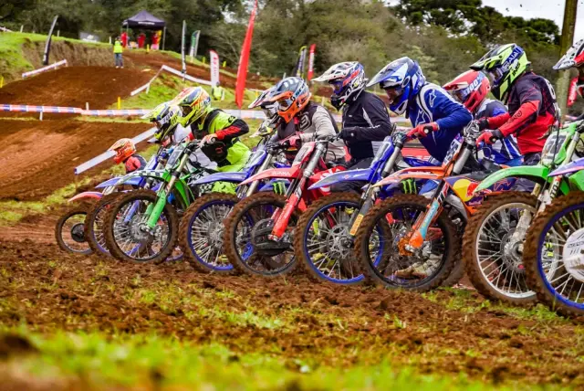 Imagem Tapejara acelera em um sábado gelado de Sul Brasileiro e Gaúcho de motocross