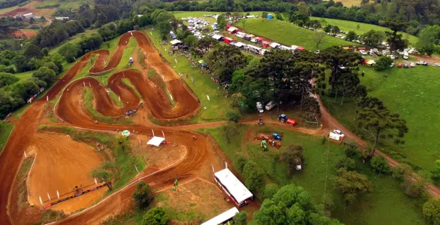 Imagem Antônio Prado recebeu os melhores pilotos do RS no Pro Tork Gaúcho de Motocross